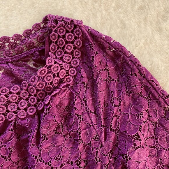 2/$18🌴 Purple Floral Lace Crochet Tunic Top Women’s Size Small - Picture 4 of 11